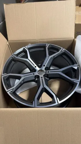 Roda traseira bmw x5 e x6 modelo novo Aro 21 (tenho 8 unidades)