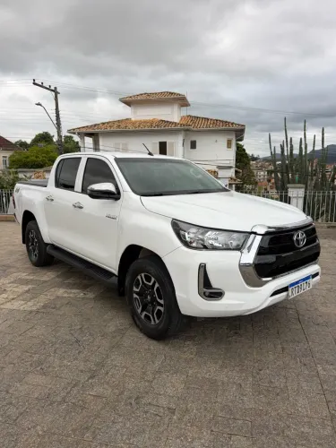 Toyota Hilux CD 4X4 2.8 Diesel Mec. 2021