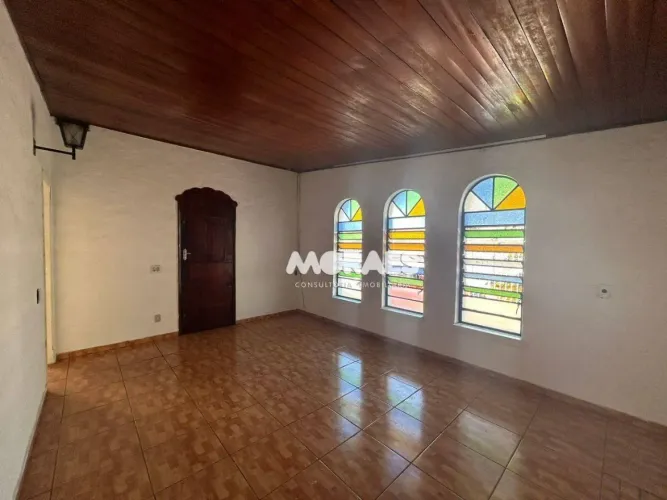 Casa com 3 quartos para alugar, 130 m² por R$ 3.000/mês - Higienópolis - Bauru/SP
