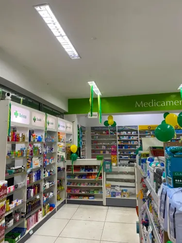 Vendo Farmacia e Drogaria completa ou só o ponto 