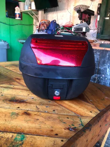 Baú de moto pro Tork