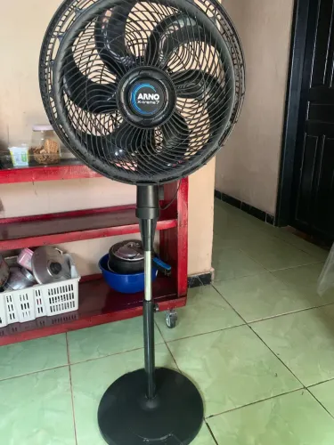 Vendo um ventilador arno tubo silence