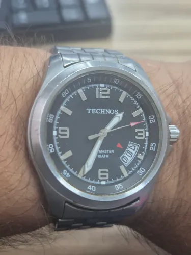 Relógio TECHNOS SKYMASTER  EM AÇO 100 METROS  -   MUITO NOVO