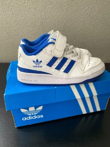 Tenis Infantil Adidas Forum Low tam 26