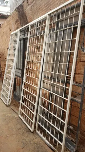 Portas de correr com trilho