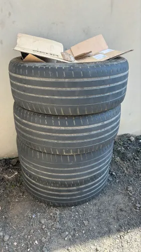 Pneus 225/45/18