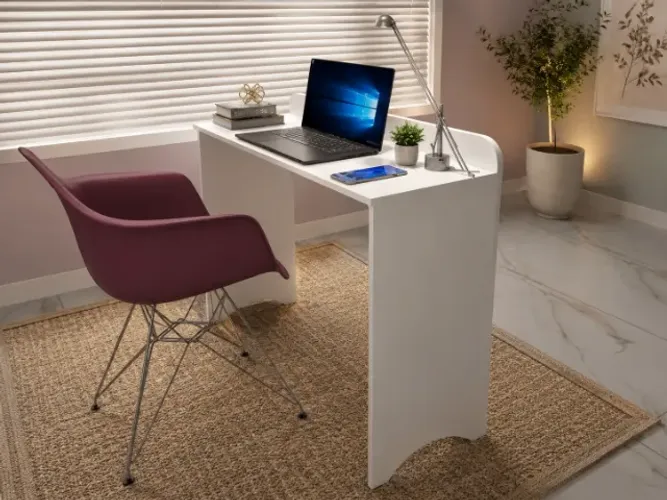 Mesa Top Best Work. Em MDF: Medidas L67cm x P35cm x A74cm