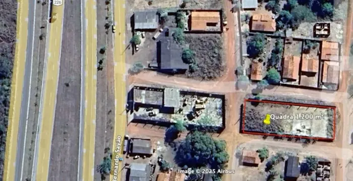 VENDE -SE ÁREA INDUSTRIAL 1.200m2 PRÓXIMO À BR-153 e AVENIDA BERNADO SAYÃO - GUARÁI/TO