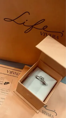 ANEL VIVARA CORAÇÃO COM PEDRA ROSA