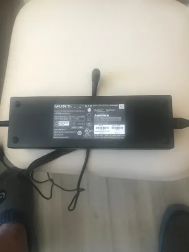 FONTE  PARA NOTEBOOK / TV ETC 