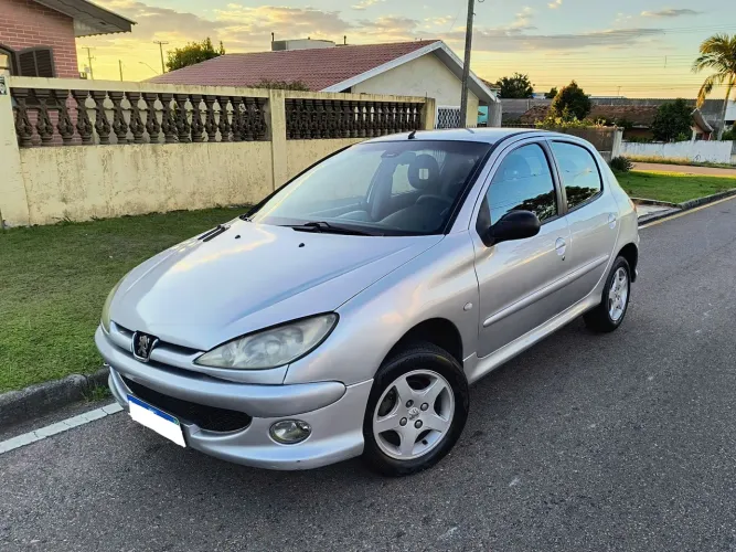 Peugeot 206 Feline 1.4/ 1.4 Flex 8V 5P 2006