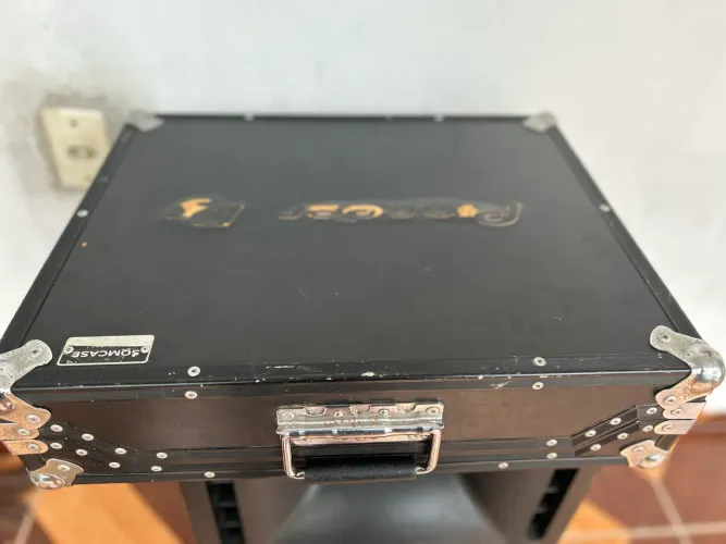 Vendo Case de controladora 