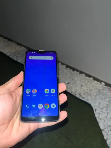Smartphone Asus Zenfone (Com detalhe na tela)