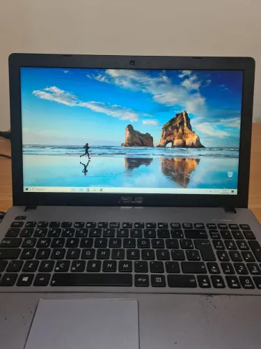 Notebook- ASUS X550L