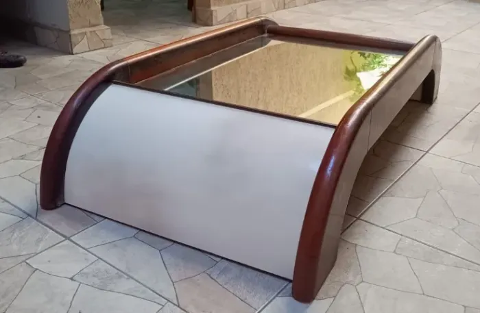 Mesa de centro espelhada