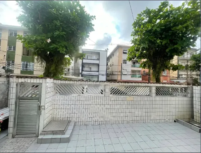 Imóvel para venda tem 44 metros quadrados com 2 quartos em Centro - São Vicente - SP