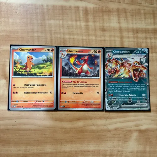 Deck Pokémon TCG Charizard Ex com Sleeaves