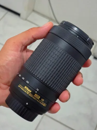 Nikon 70-300mm f/4.5-6.3G DX VR AF-P (Com VR)