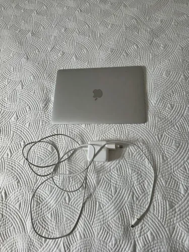 MacBook(Retina, 12, inch,Early 2016)Processador 1,2 GHz Intel Core, ms dual core, memória