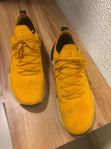 Tênis under armour cross