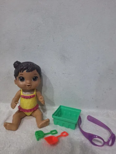 Boneca Baby alive praia