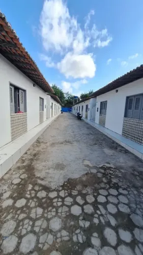 Alugo Casa Em Condomínio Na Aurora Com 2 Qts