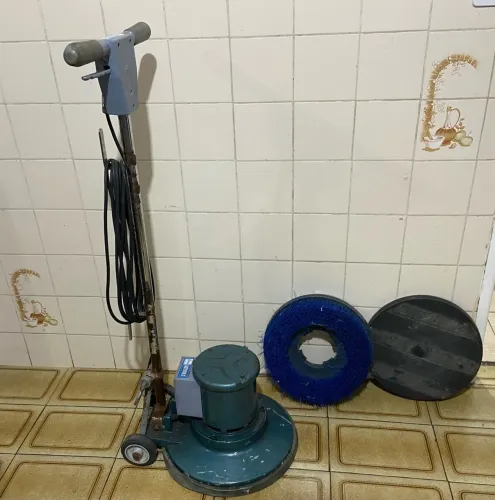 ENCERADEIRA CLEAN BIVOLTS - 1.100,00