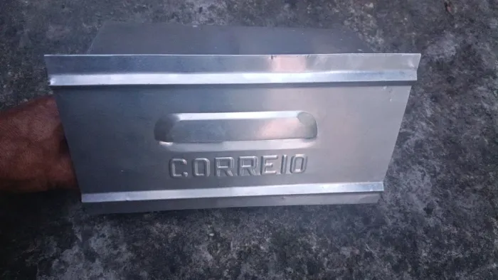 Caixa de correio Aluminio com porta