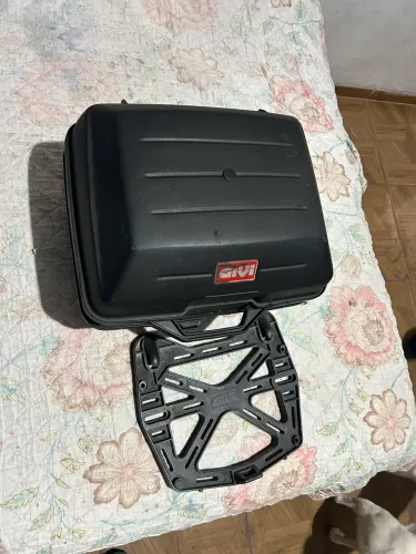 Bau givi 35L