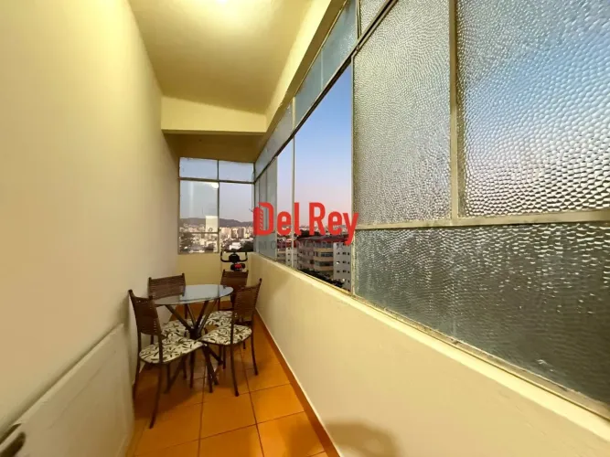 ? Oportunidade Imperdível! Apartamento com Varanda, Excelente Localização no Condomínio IA