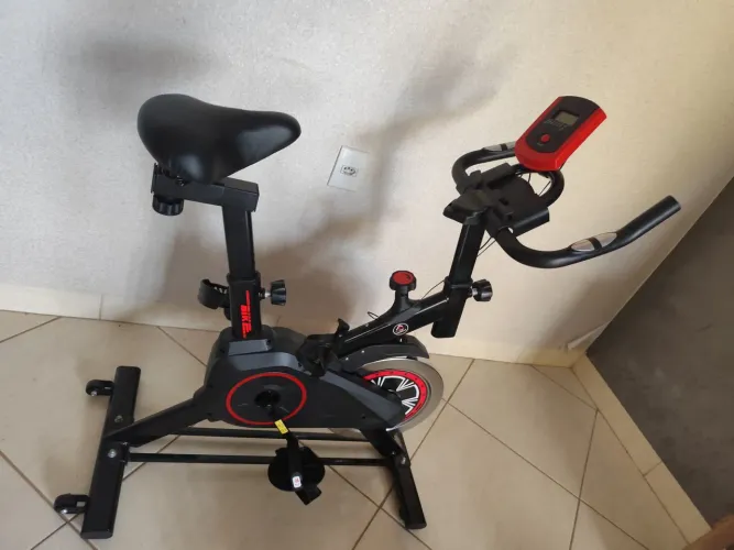 Vendo bicicleta ergométrica 