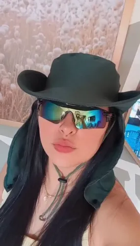 Chapéu e óculos unisex