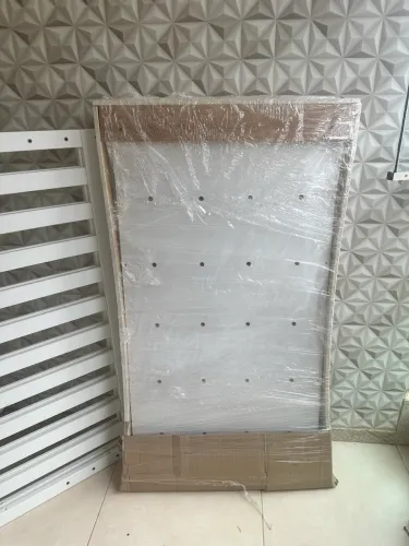 Guarda roupas infantil e berço/cama em MDF usado