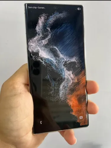 Sansumg galaxy s23 utra amarzenamento:256. Memória: 12.