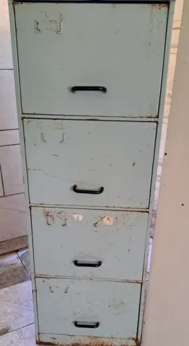 Arquivos de Aço 4 gavetas