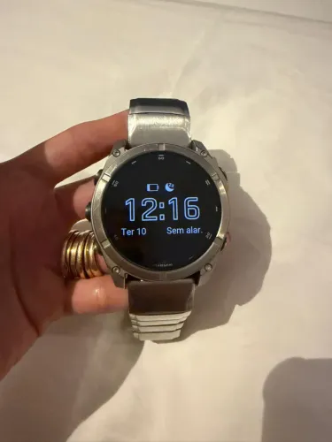 Relógio Garmin Fênix 8 Safira Titânio com Pulseira Prata 51mm
