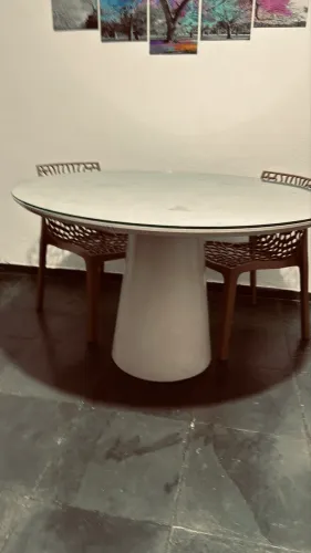 Mesa de Jantar Cone Redonda 120 cm Laca off white