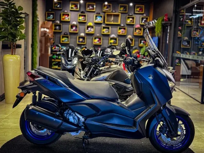 YAMAHA XMAX CONNECTED 300 ABS AZUL 2026