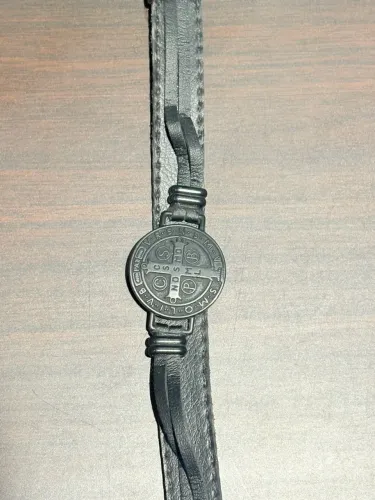 Pulseira Masculina São Bento em Couro Preto - Fecho Magnético/Encaixe