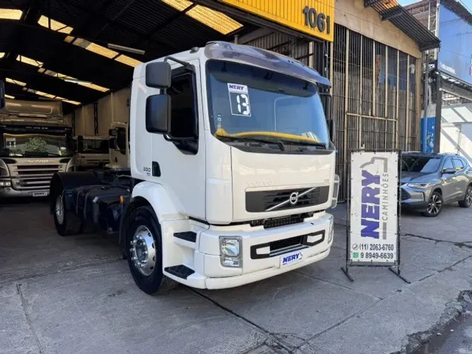 VOLVO VM 330 ANO 2013 UNICO DONO AR CONDICIONADO 
