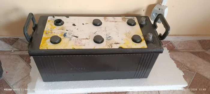 Vendo bateria de caminhão de 160 amp valor 600