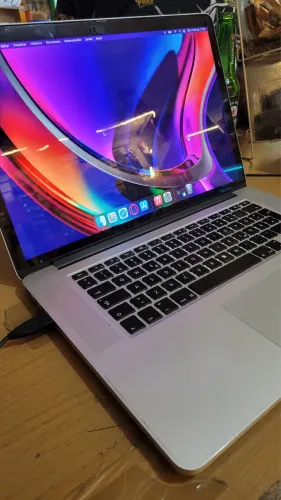Mac book Pro ( RETINA, 15-inch, MIS 2014)