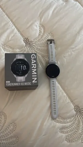 Garmin Forerunner 165 music 