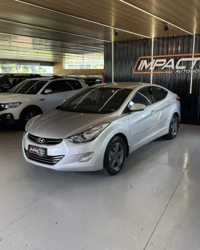 Hyundai Elantra GLS 2.0 16V Aut. 2014