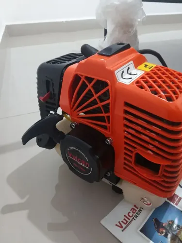 Roçadeira profissional Vulcan