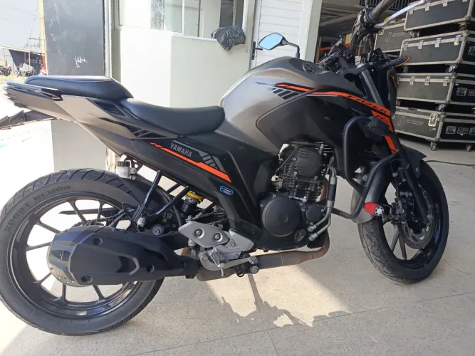 Fazer 250 2025