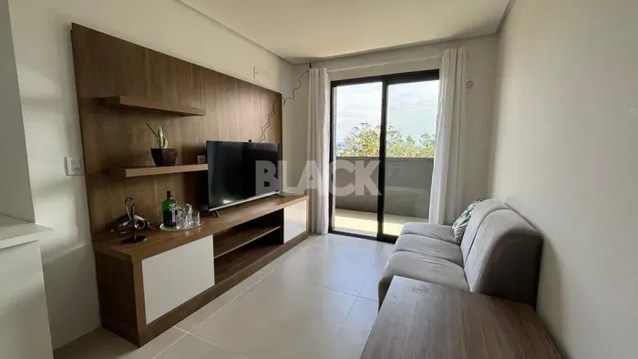 Apartamento com sacada aberta no View Place no Passo de Torres SC