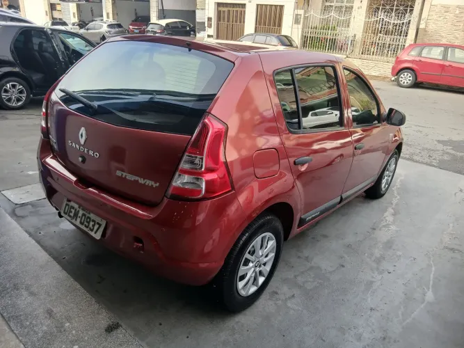 Renault Sandero Authentique Hi-flex 1.0 16V 5P 2013