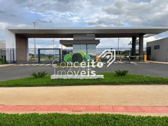 Condomínio La Riserva - Uvaranas - Terreno com 252 m²