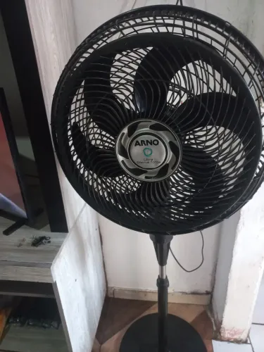 Ventilador arno coluna